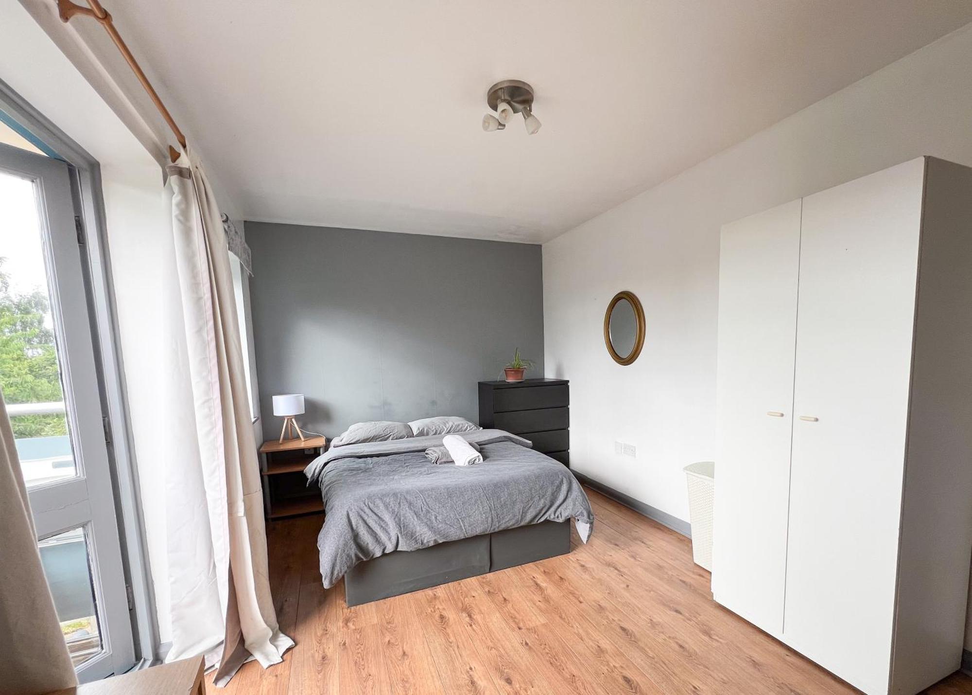 לידס Well-Equipped 4 Bedroom House Close To City Centre מראה חיצוני תמונה